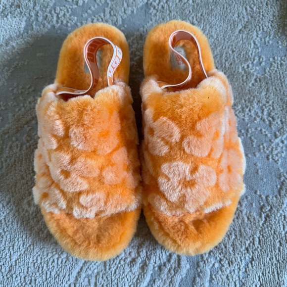 UGG Fluff Yeah Slide Poppy slipper sandal fuzzy orange sheepskin elastic strap 9 - Picture 3 of 11